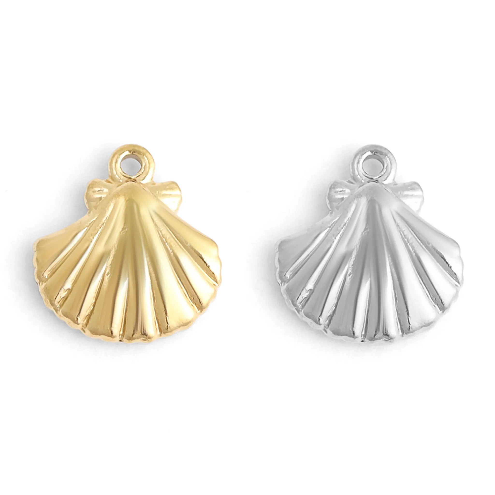 18K Gold PVD Stainless Steel Clam Shell Charm / PDL0097