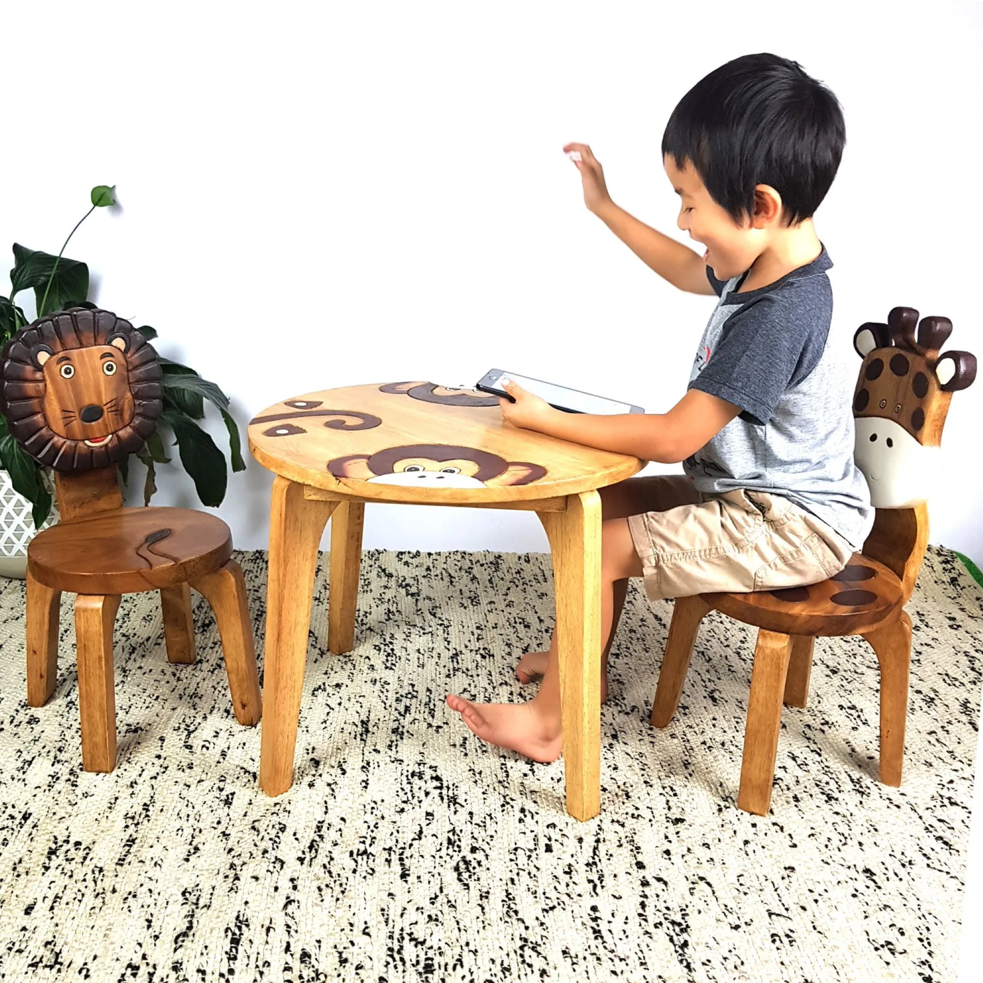 Childrens furniture Wooden Table   2 Chairs Set MONKEY Design Carved Timber Children Furniture