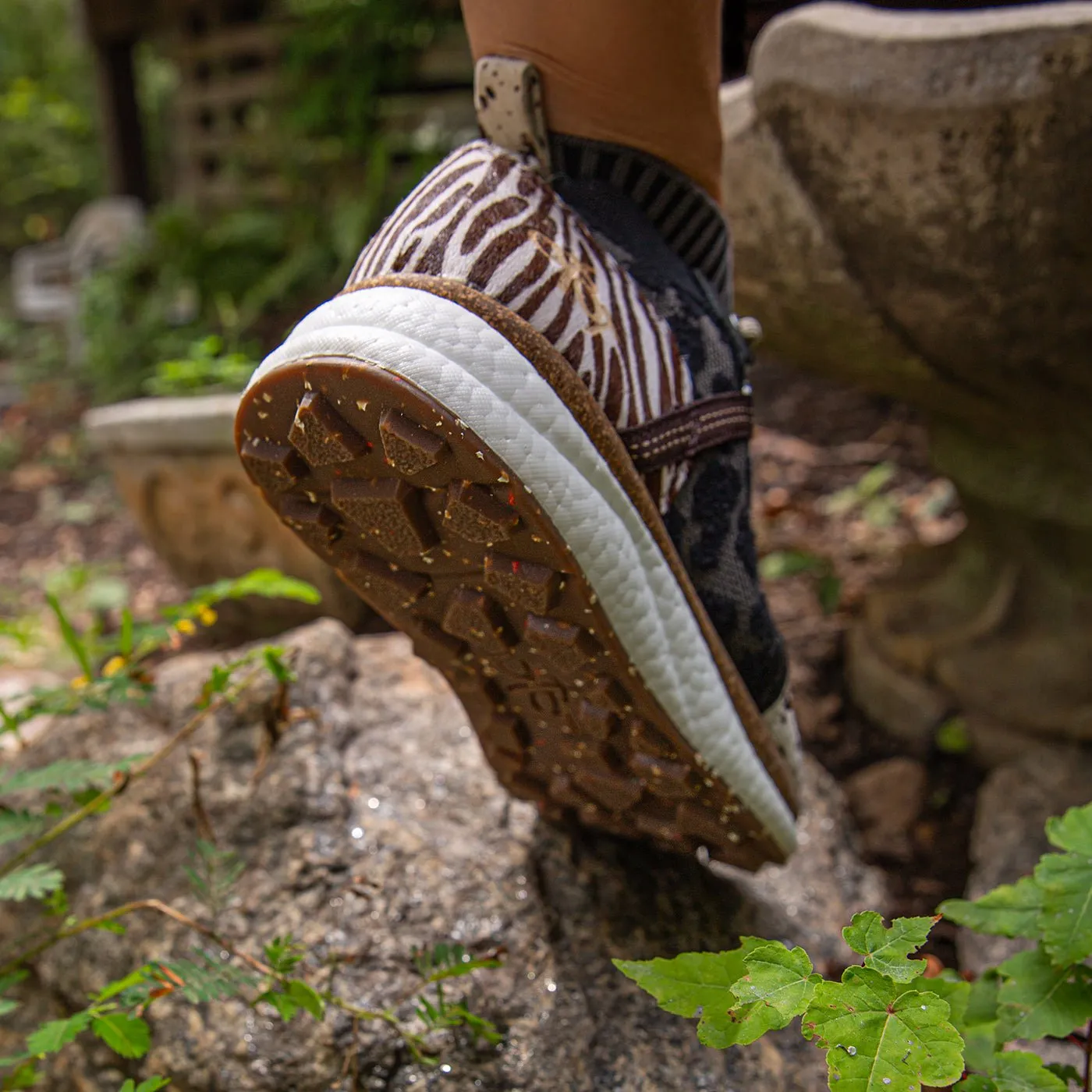 HYBRID in ANIMAL PRINT High Top Sneakers