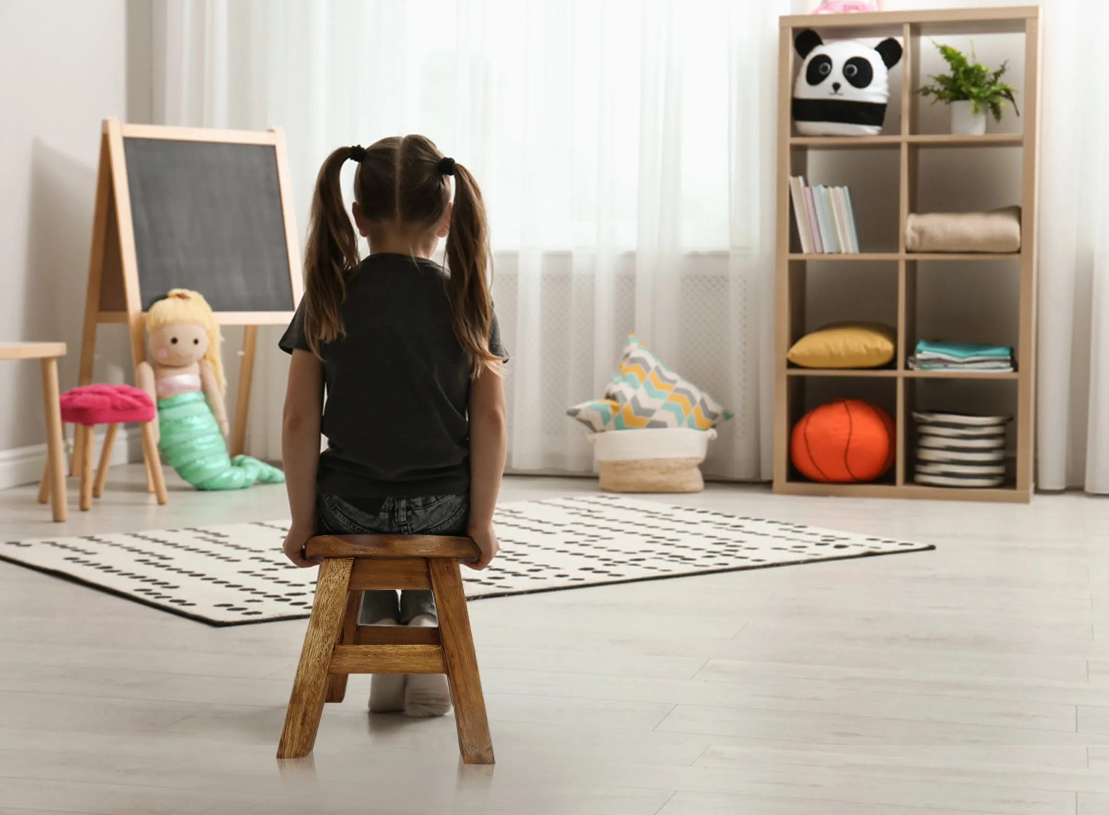 Kids furniture Wooden Stool Puppy Dog Chair Toddlers Step Sitting