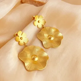 Reriti Sweet Double Flower Earrings - Gold