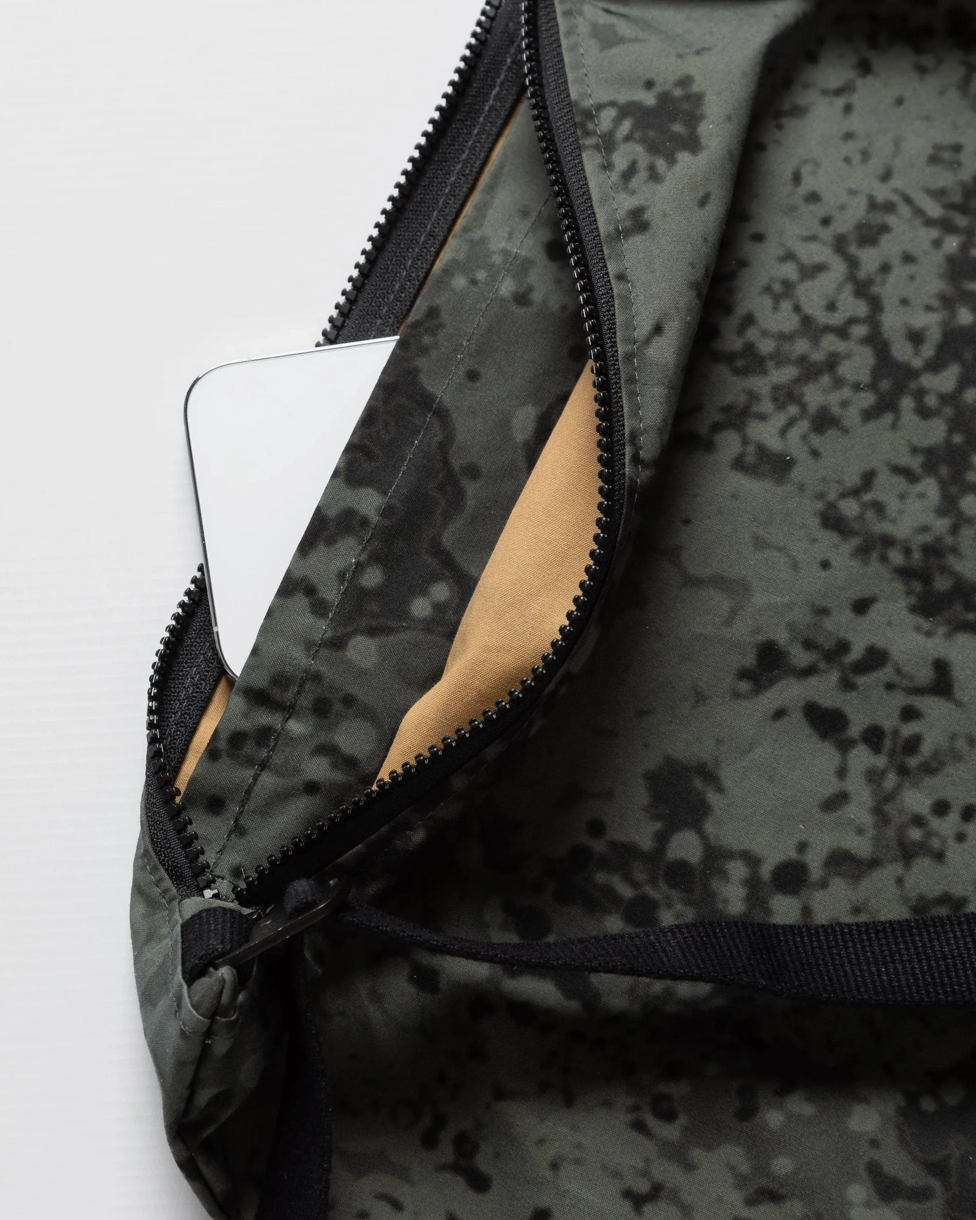 Water Resistant Messenger Bag - Kae Camo